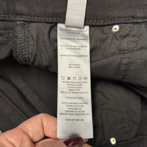 Lolë Black Skinny Ankle Jeans, 25/27.5” - Picture 5 of 7